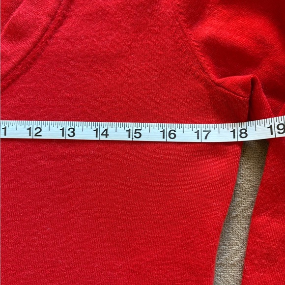 Banana Republic Bright Red V-Neck cashmere Sweater - Picture 7 of 7